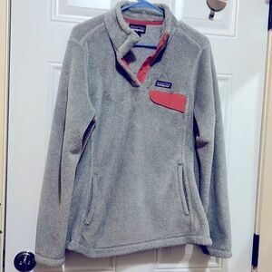 Patagonia Fleece pullover size large.